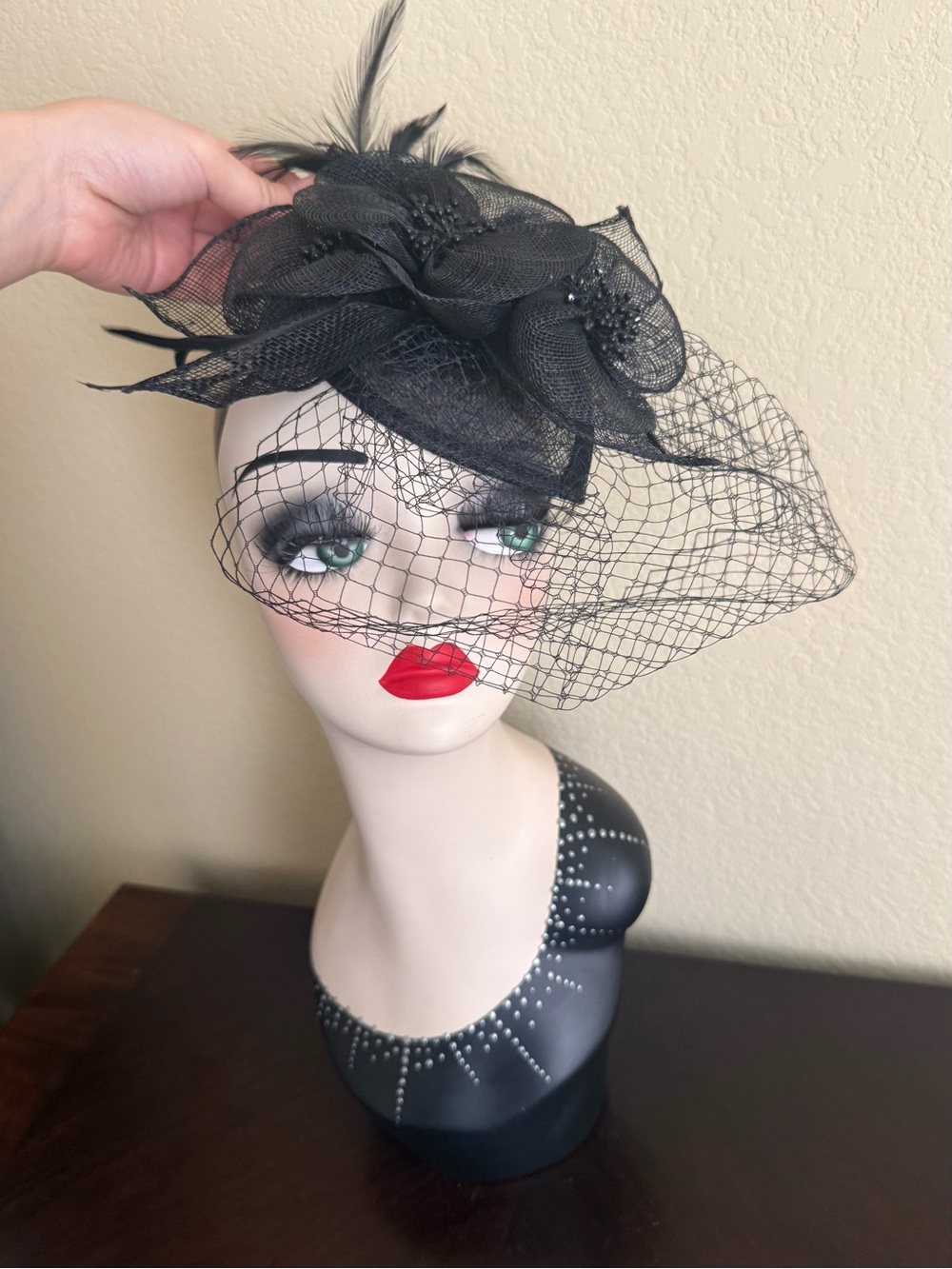 Elegant Black Feathered Fascinator with Veil